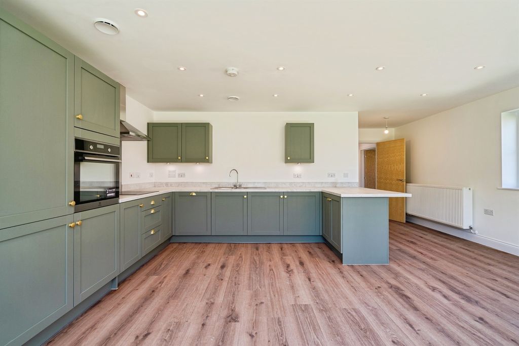 Additional image 5 of 3 bed detached bungalow for saleJubilee Way, Holton, Halesworth IP19