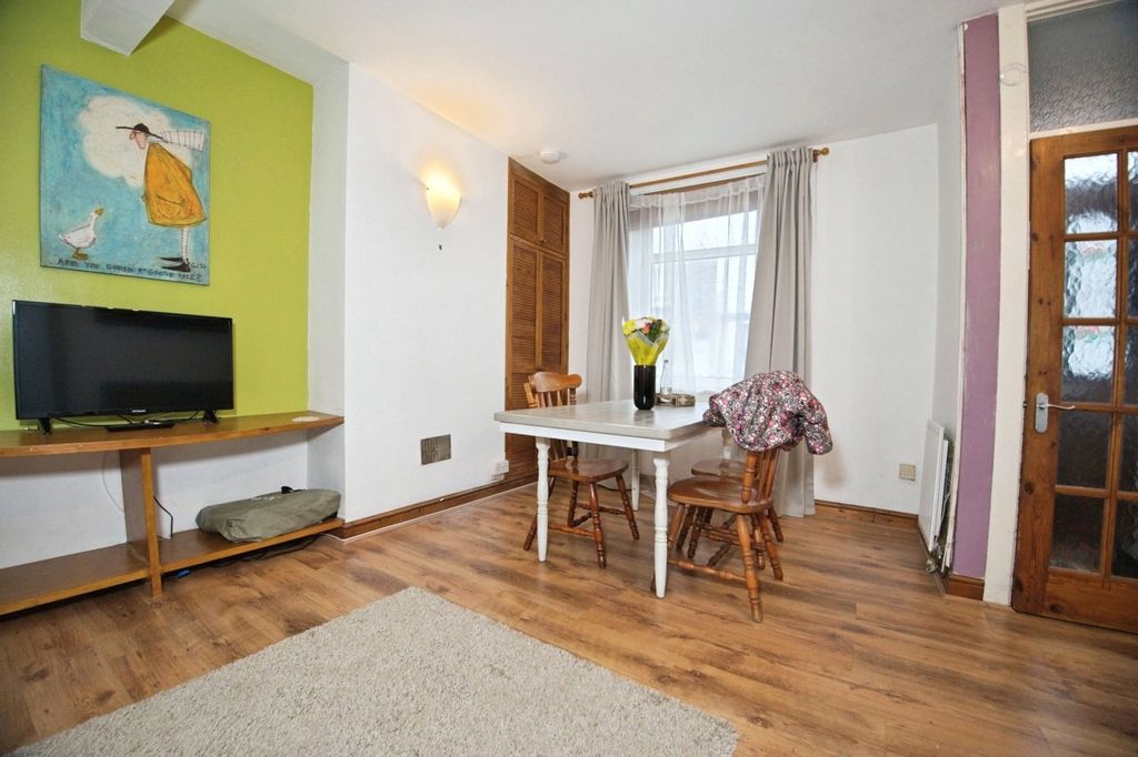 Additional image 5 of 2 bed detached house for saleHoward Street, Cardiff CF24