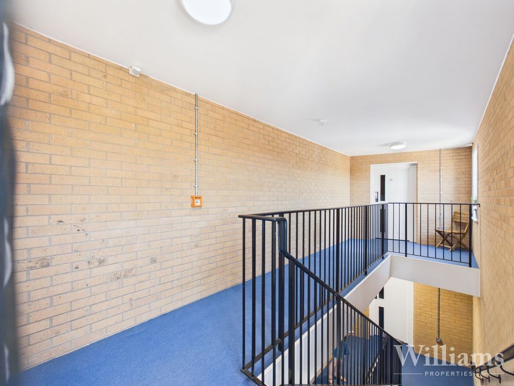 Additional image 17 of 2 bed flat for salePondecroft, Aylesbury HP18