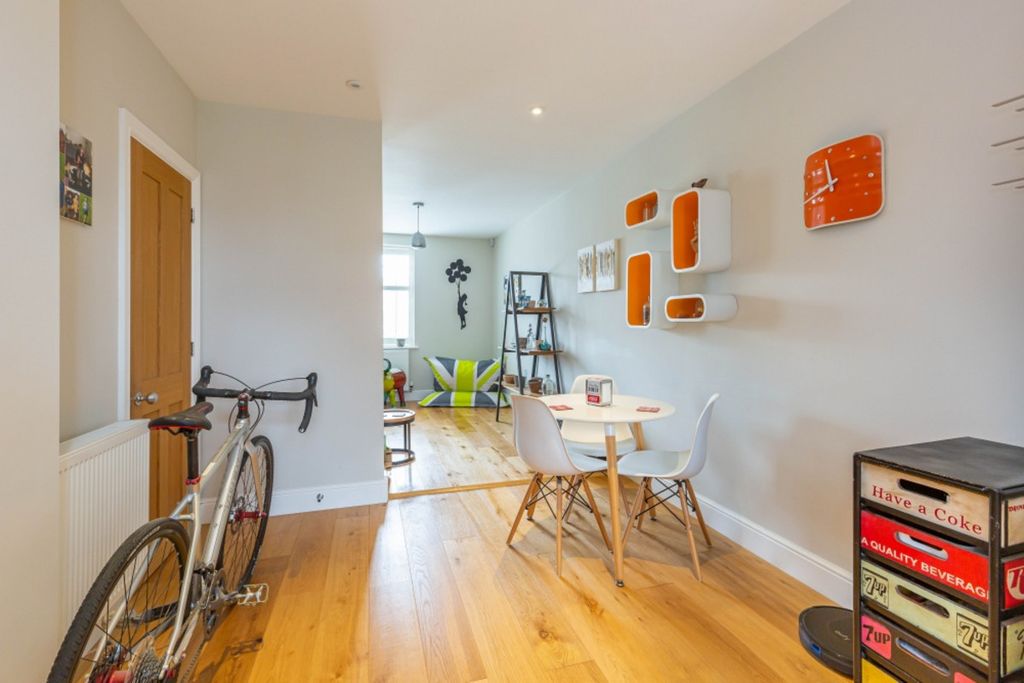 Additional image 4 of 4 bed terraced house for saleOrchard Square, Caversfield OX27