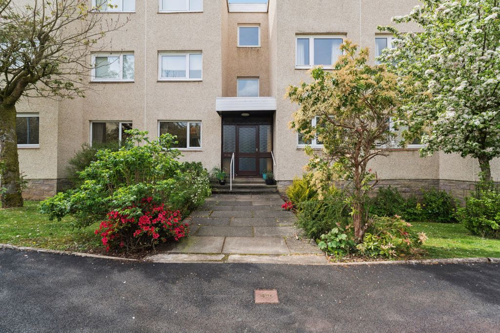 3 bed flat for saleNetherblane, Blanefield, Glasgow G63 photo 3