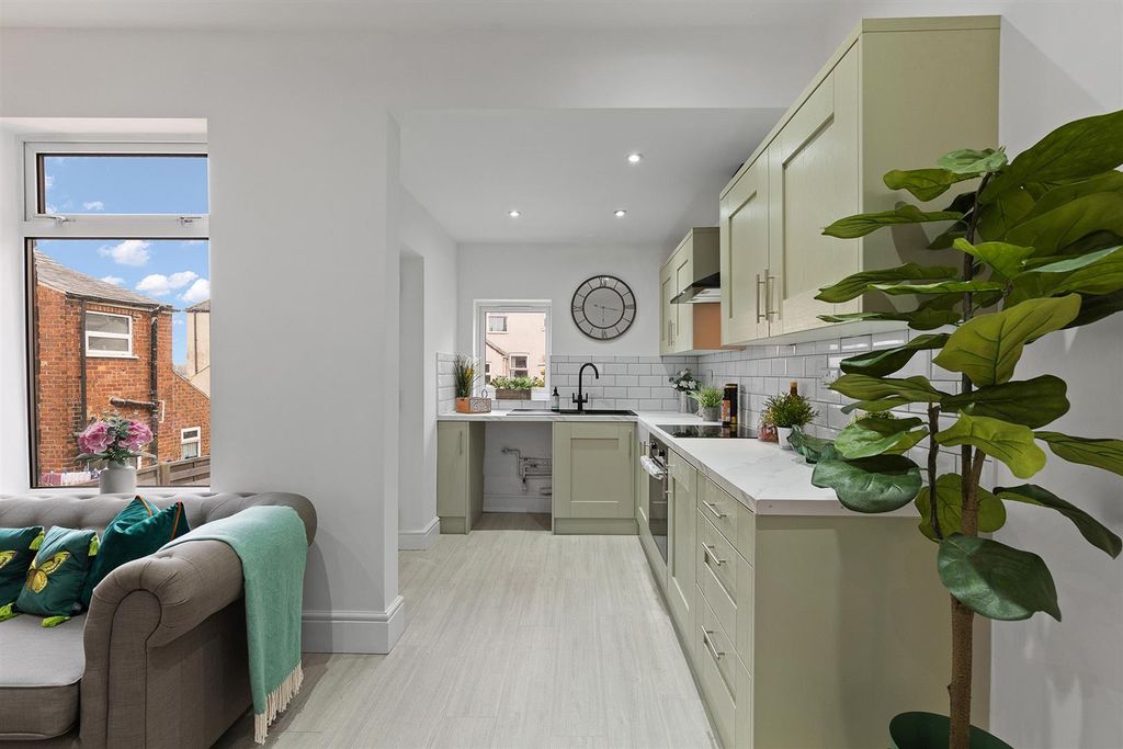 Additional image 2 of 4 bed end terrace house for saleNew Queen Street, Chesterfield S41