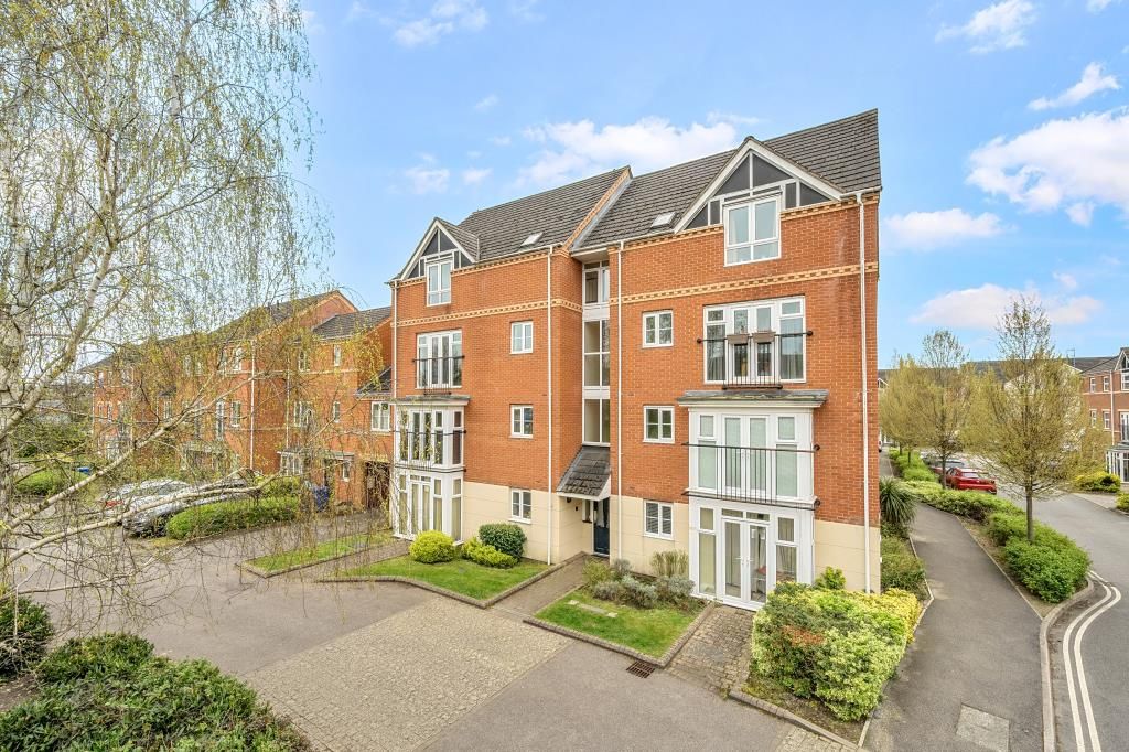 2 bed flat for saleBanbury, Oxfordshire OX16