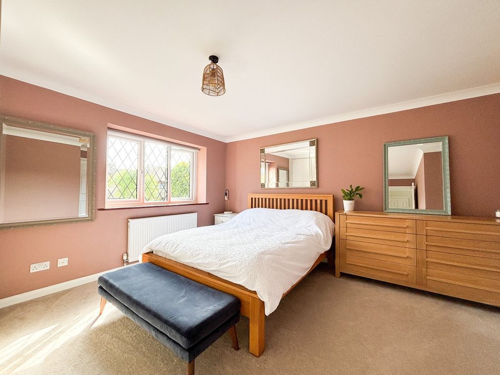 Additional image 6 of 4 bed detached house for saleStarrs Mead, Battle TN33