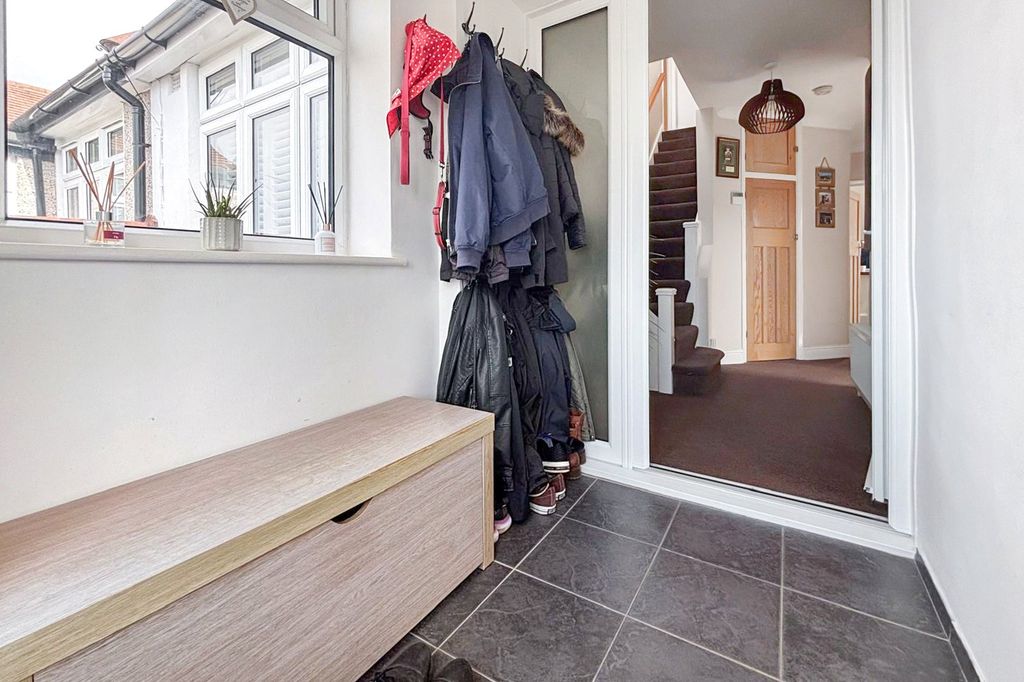 Additional image 6 of 4 bed bungalow for saleSelborne Avenue, Bexley, Kent DA5
