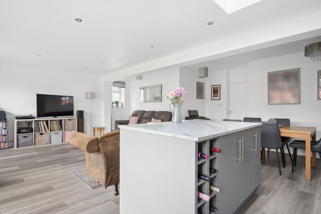 Additional image 6 of 2 bed semi-detached bungalow for saleCarpenders Avenue, Carpenders Park WD19