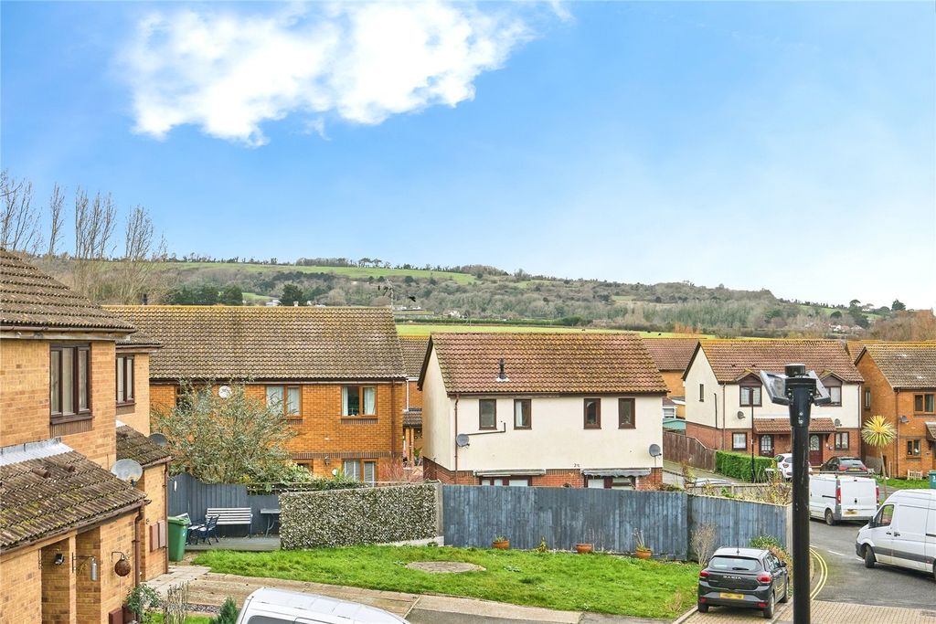 Additional image 6 of 1 bed flat for saleThe Warren, Sandown, Isle Of Wight PO36