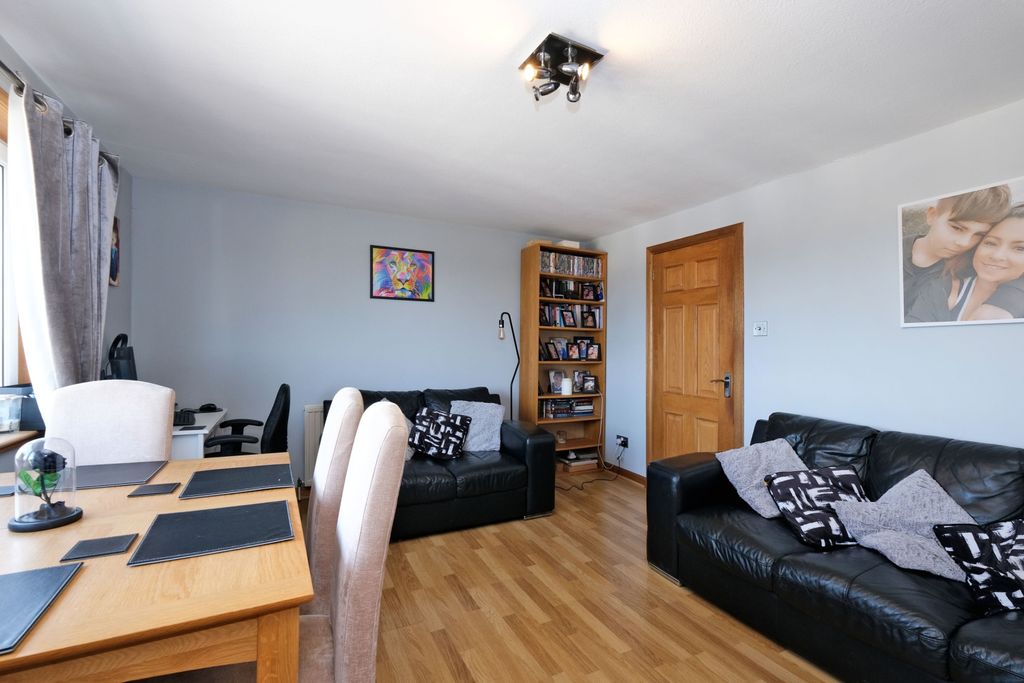 Additional image 10 of 2 bed flat for saleLiddell Place, Dyce, Aberdeen, Aberdeenshire AB21