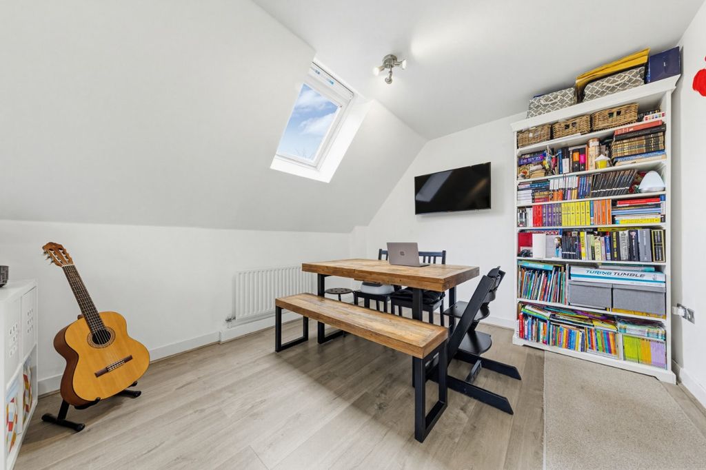 Additional image 8 of 2 bed flat for saleCopers Cope Road, Beckenham BR3