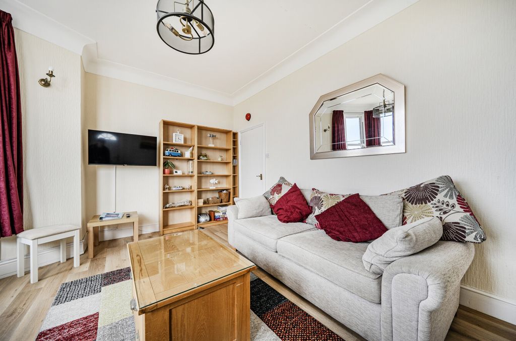 Additional image 12 of 2 bed flat for saleTrem Enlli, Tywyn, Gwynedd LL36