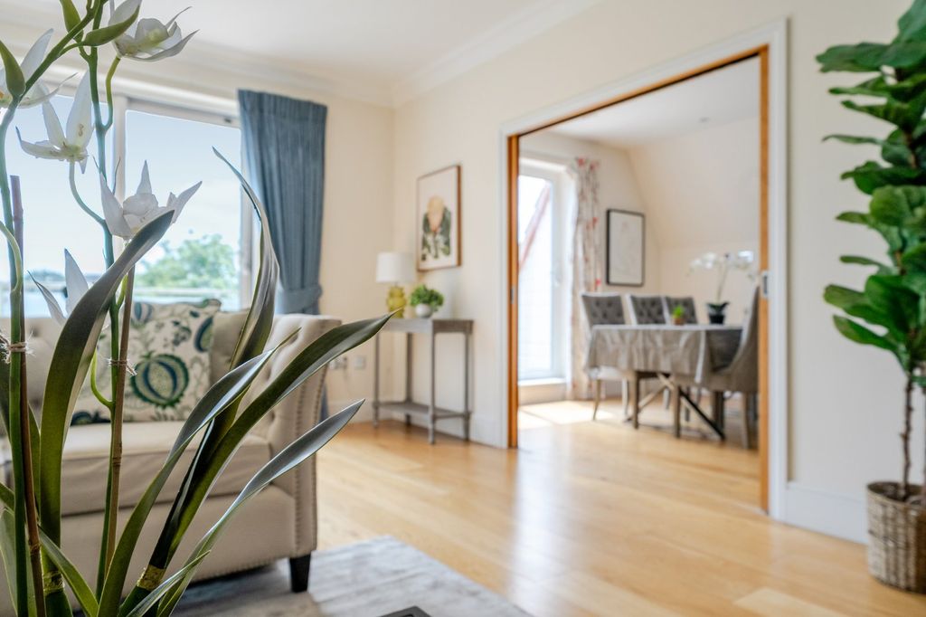 Additional image 20 of 3 bed flat for saleKemerton Road, Beckenham BR3
