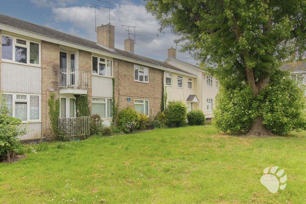 Additional image 12 of 2 bed flat for saleLong Gages, Basildon SS14