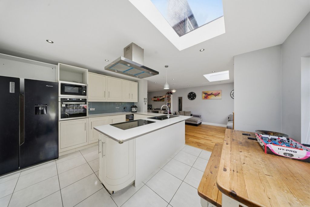 Additional image 4 of 5 bed semi-detached bungalow for saleHadley Road, Belvedere DA17