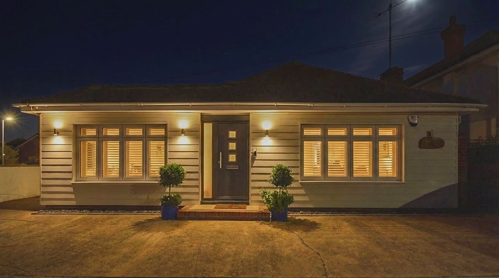Additional image 33 of 4 bed detached bungalow for saleKingsgate Avenue, Broadstairs, Kent CT10
