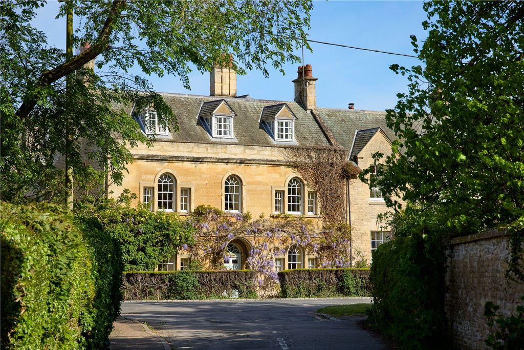 6 bed semi-detached house for saleBroad Street, Bampton, Oxfordshire OX18