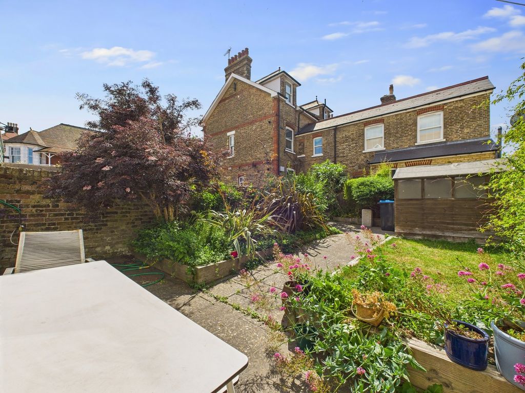 Additional image 8 of 6 bed terraced house for saleVictoria Parade, Broadstairs CT10