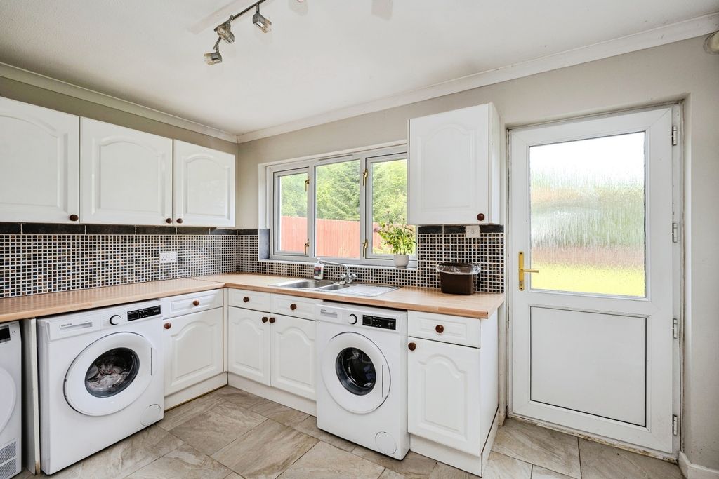 Additional image 11 of 7 bed detached house for saleNewtown Close, Penybanc, Ammanford, Carmarthenshire SA18