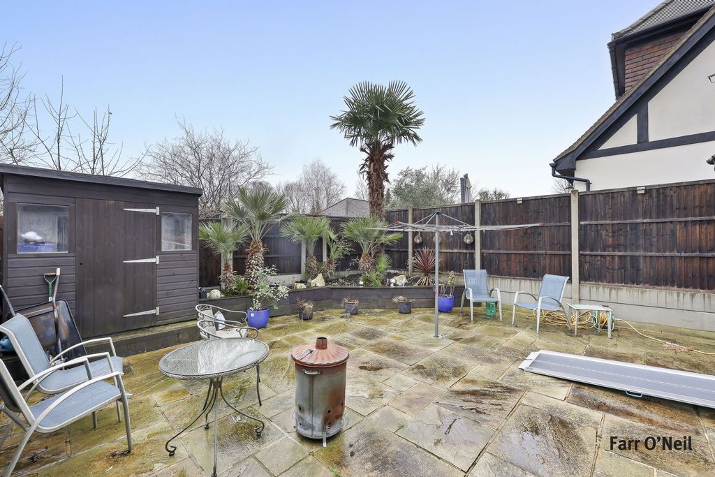 Additional image 7 of 3 bed end terrace house for salePalmerston Road, Buckhurst Hill IG9