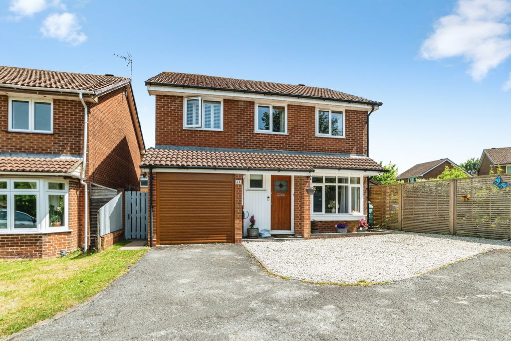 Additional image 30 of 4 bed detached house for saleSandpiper Way, Basingstoke RG22