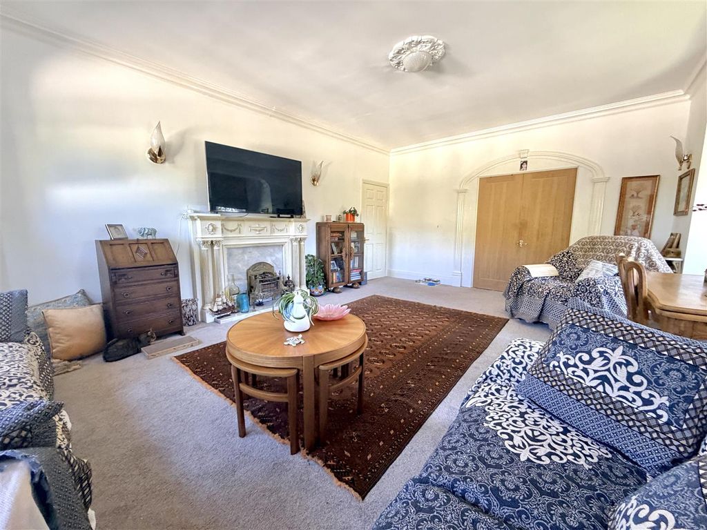 Additional image 9 of 3 bed flat for saleSt. Margarets Road, Altrincham WA14