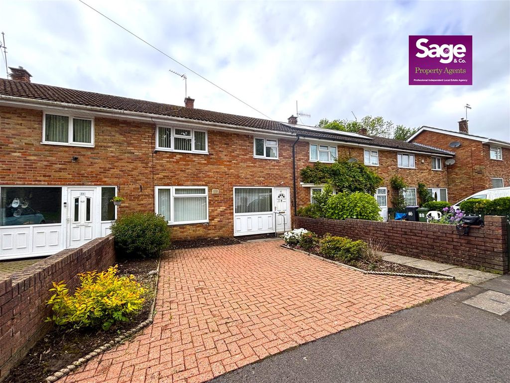 3 bed terraced house for saleCaernarvon Crescent, Llanyravon, Cwmbran NP44