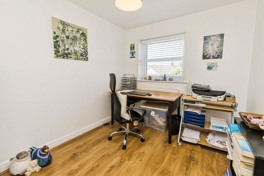 Additional image 20 of 2 bed flat for saleHolywell Road, Mold, Clwyd CH7