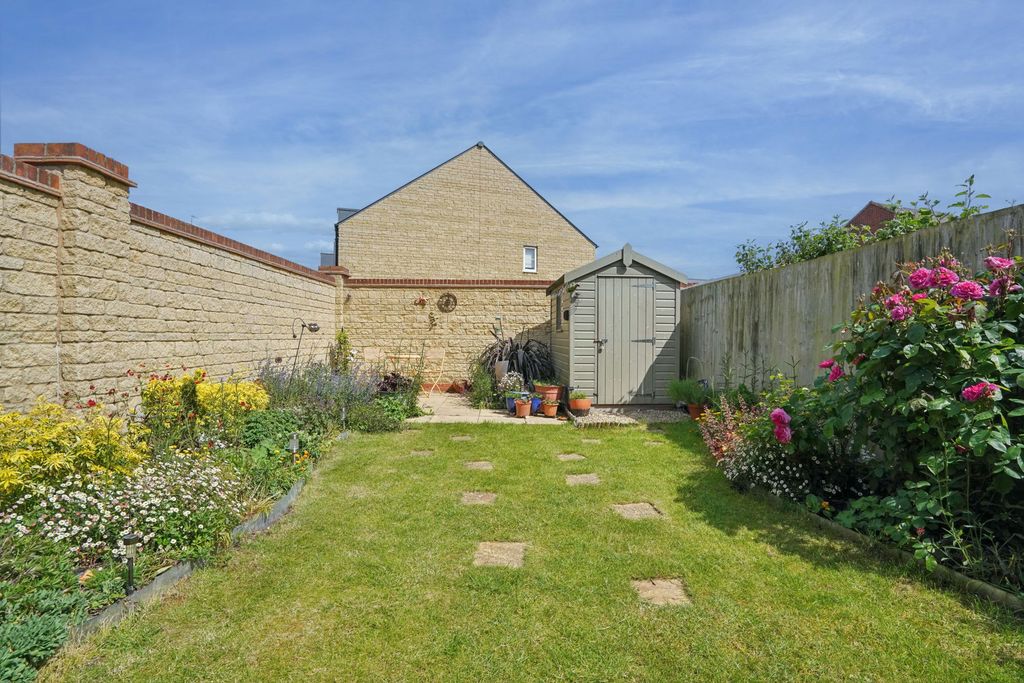 Additional image 15 of 3 bed semi-detached house for saleShergold Road, Bampton OX18