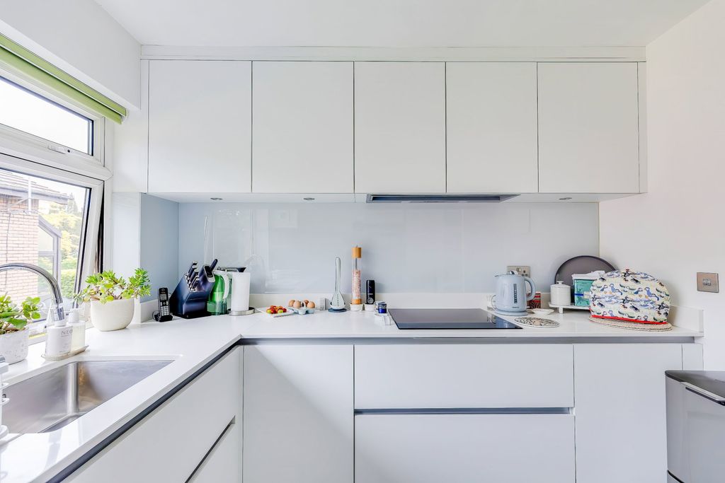 Additional image 16 of 2 bed flat for saleSt. Edeyrns Road, Cyncoed, Cardiff CF23