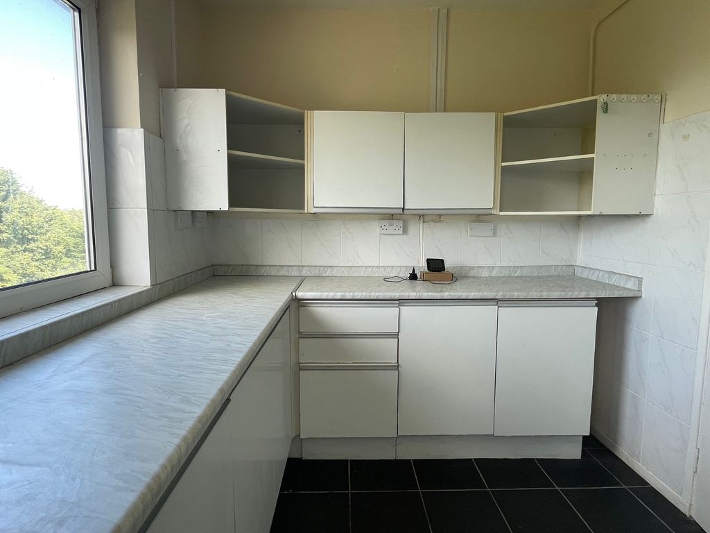 Additional image 6 of 2 bed flat for saleWye Crescent, Bettws, Newport NP20