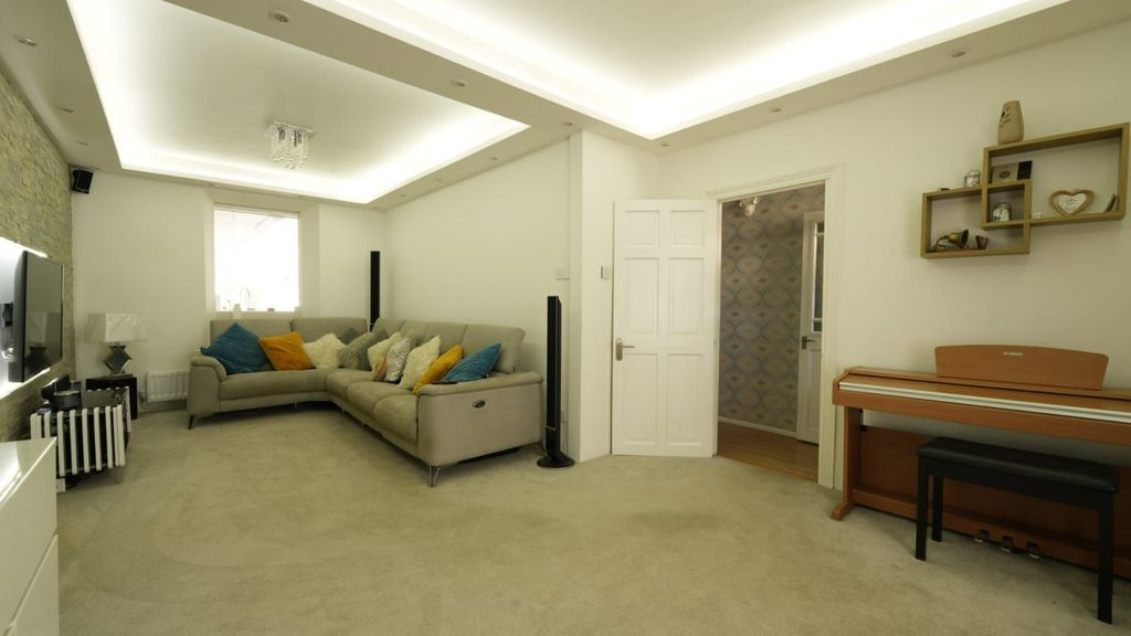 Additional image 6 of 4 bed terraced house for salePemberton Street, Llanelli SA15