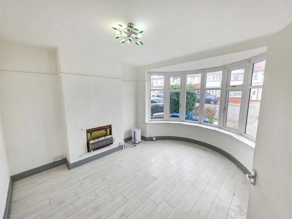 Additional image 3 of 4 bed end terrace house for saleWakemans Hill Avenue, London NW9