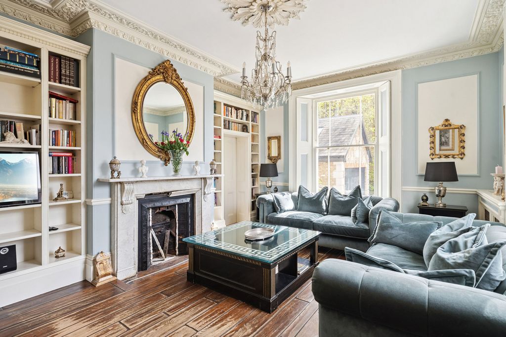 Additional image 5 of 6 bed detached house for saleChurchfields, Broxbourne EN10