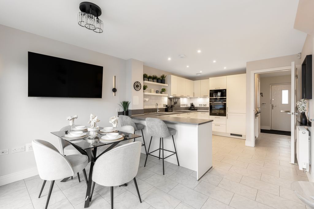 Additional image 5 of 3 bed town house for sale16 Kettleslaw Cruik, South Queensferry EH30