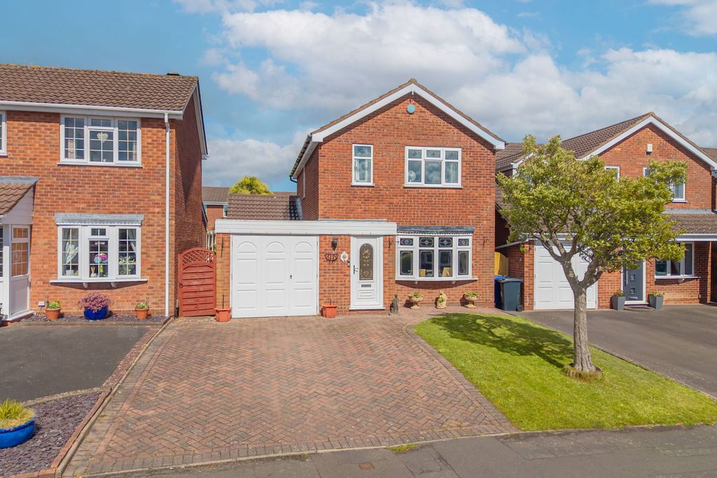 3 bed detached house for saleOakhill Drive, Brierley Hill DY5