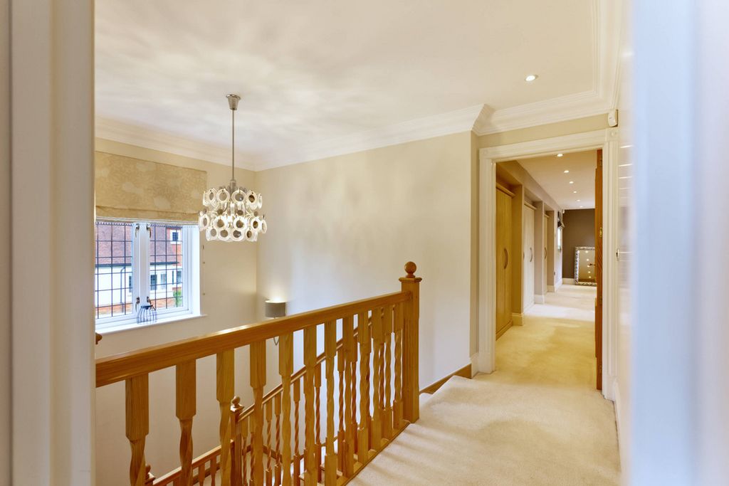 Additional image 10 of 4 bed detached house for saleOakley Gardens, Brockham Park RH3