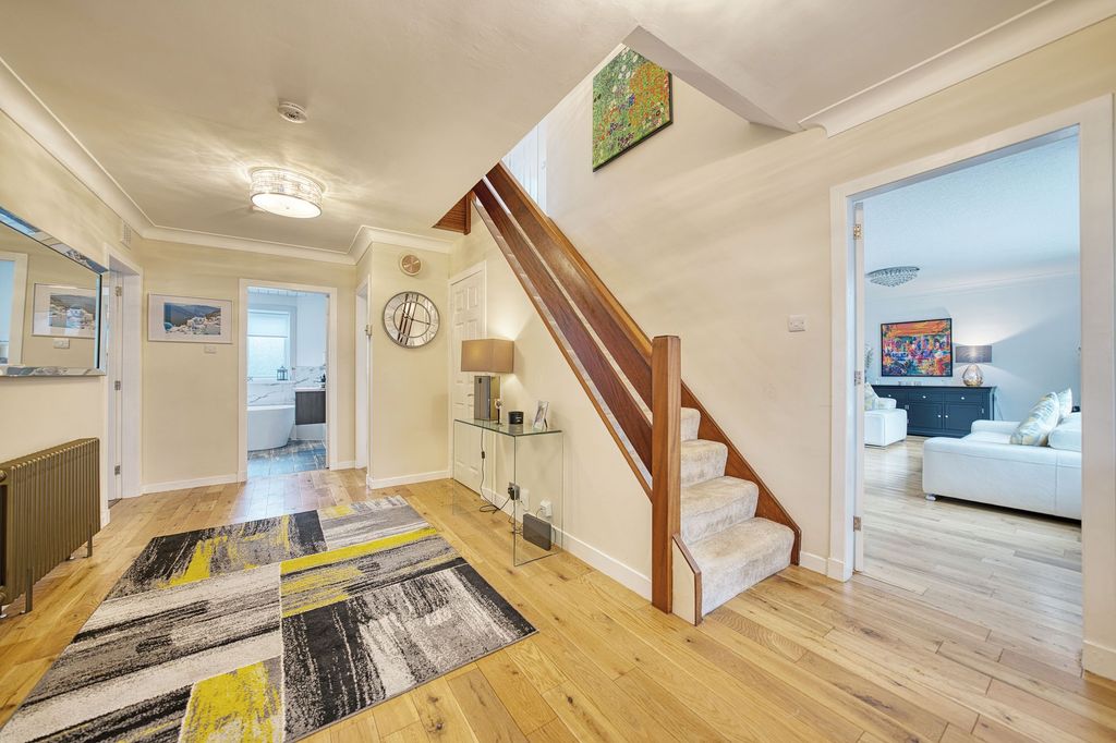 Additional image 9 of 5 bed detached house for saleCraigstewart Crescent, Ayr KA7