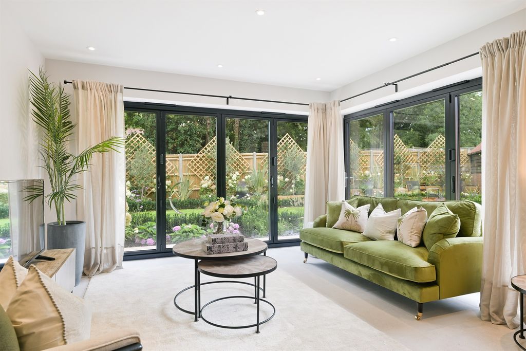 Additional image 10 of 4 bed detached house for saleHuntersfield Farm, Fairlawn Road, Banstead SM7