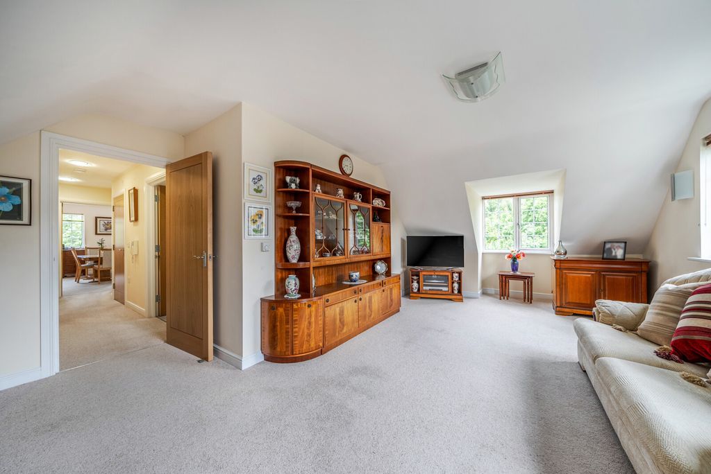 Additional image 10 of 2 bed flat for saleWilson Way, Horsell, Woking GU21