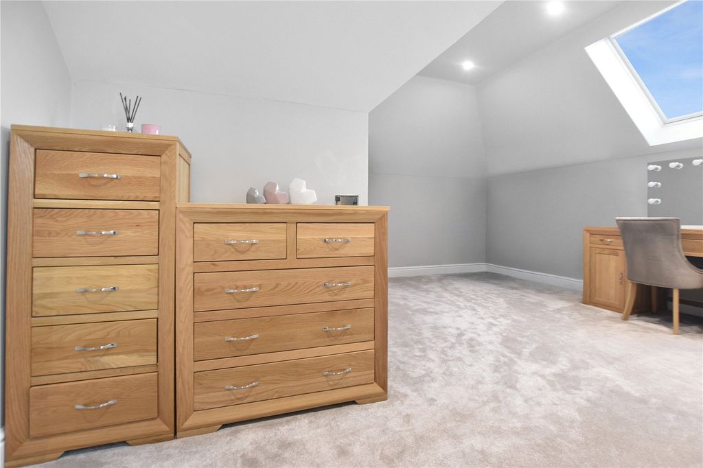 Additional image 18 of 5 bed bungalow for saleWoodlands Park, Bexley, Kent DA5