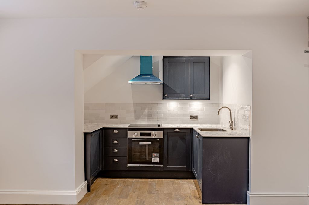 Additional image 5 of 2 bed flat for saleApartment 1, 16 Victoria Place, Carlisle CA1