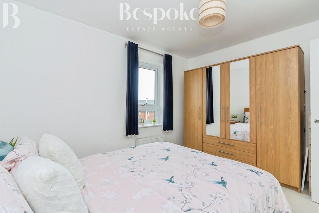 Additional image 18 of 1 bed flat for saleBolton Drive, Shinfield RG2