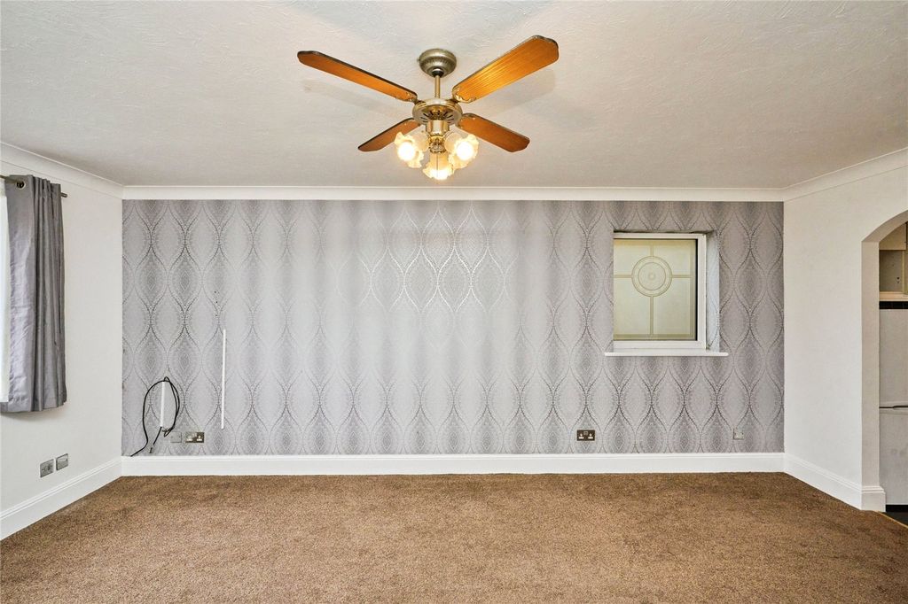Additional image 12 of 1 bed flat for saleThe Warren, Sandown, Isle Of Wight PO36