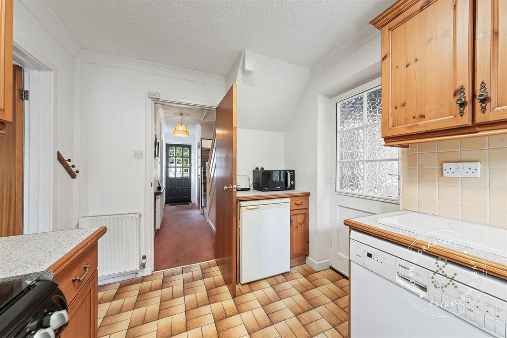 Additional image 10 of 3 bed detached house for saleCae Syr Dafydd, Cardiff CF11