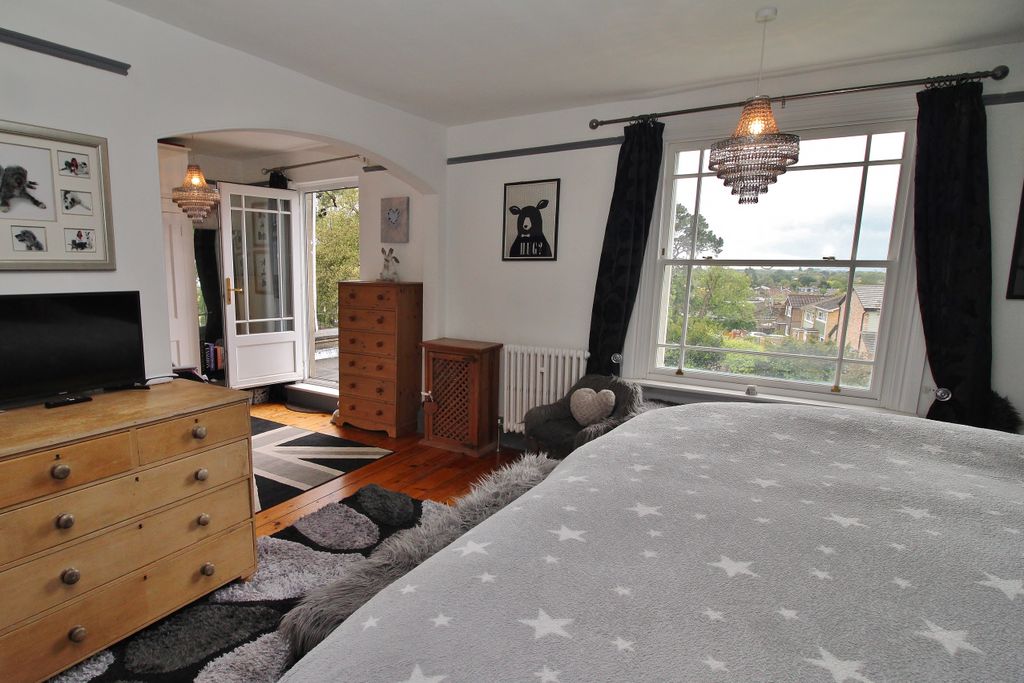 Additional image 23 of 4 bed semi-detached house for saleWraysbury House, Long Copse Lane, Emsworth PO10