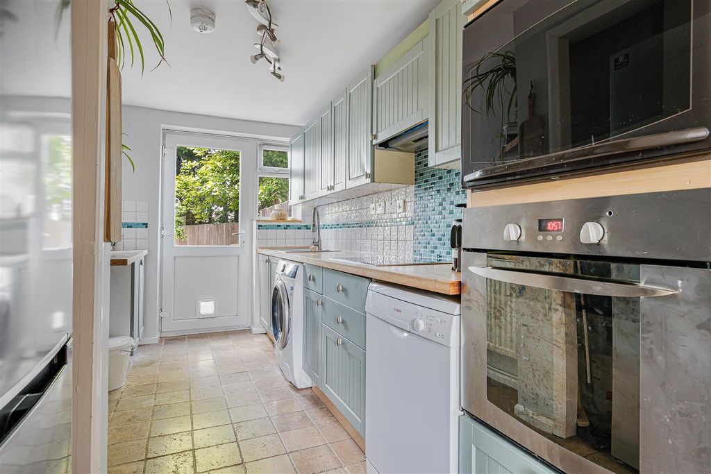 Additional image 4 of 3 bed terraced house for saleWadloes Road, Cambridge CB5