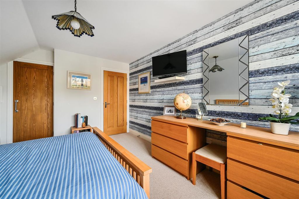 Additional image 26 of 4 bed detached house for saleClavering Walk, Cooden, Bexhill-On-Sea TN39