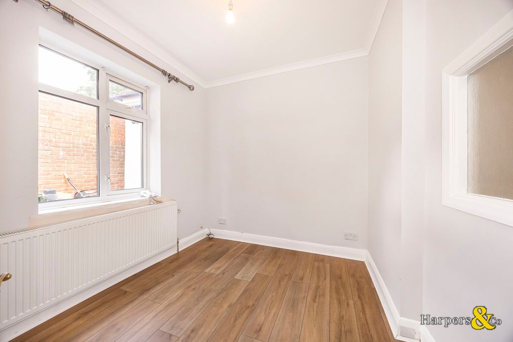 Additional image 9 of 5 bed detached bungalow for saleBaldwyns Park, Bexley DA5