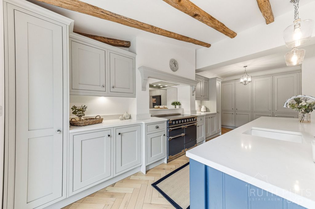 Additional image 6 of 5 bed semi-detached house for saleChurch Street, Brierley, Barnsley S72