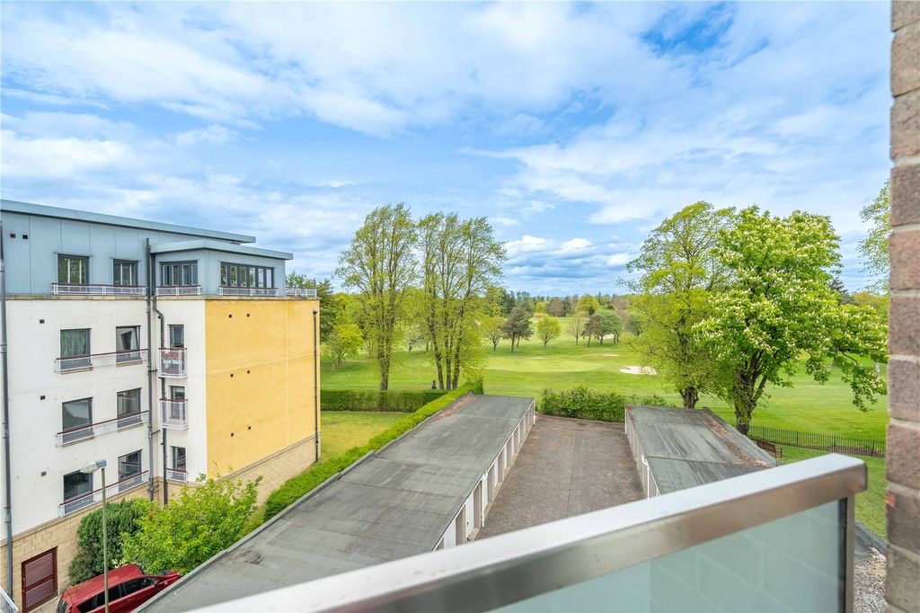 Additional image 19 of 2 bed flat for sale11 Barnton Court, Barnton, Edinburgh EH4