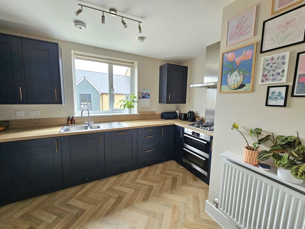 Additional image 5 of 2 bed flat for saleAshton Lane, Dursley GL11